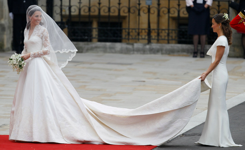 Kate Middleton Wedding Dress AP Photo Alastair Grant 